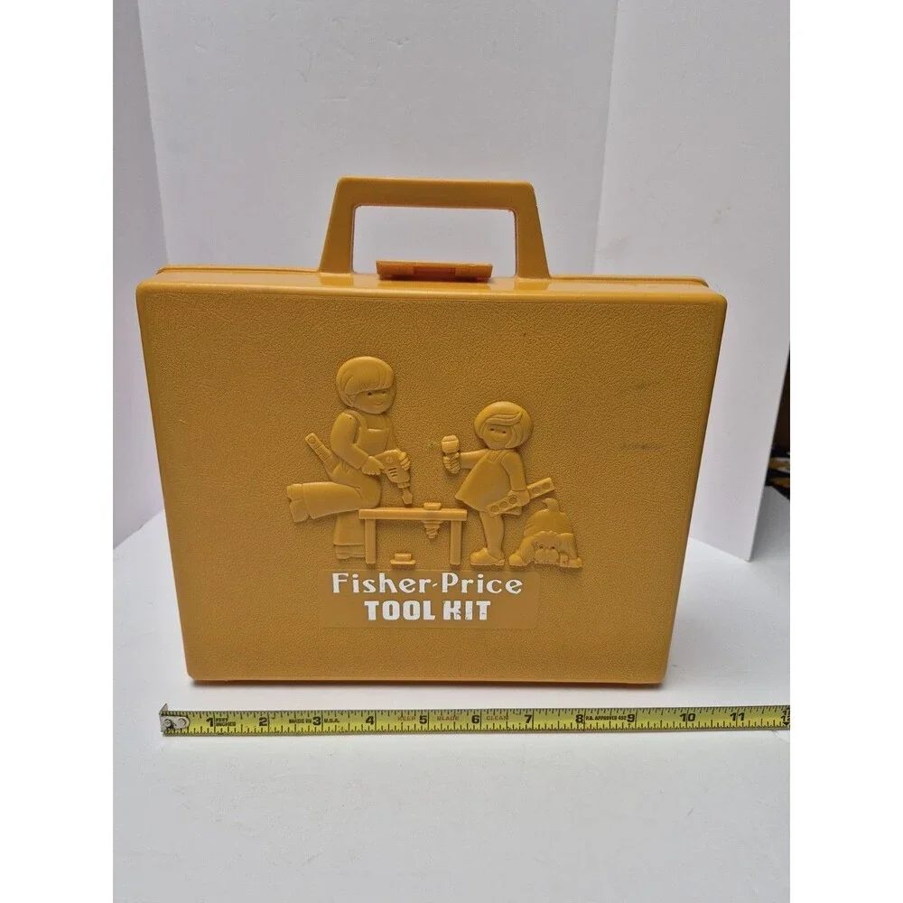 Fisher Price 1977 Vintage Tool Kit #924